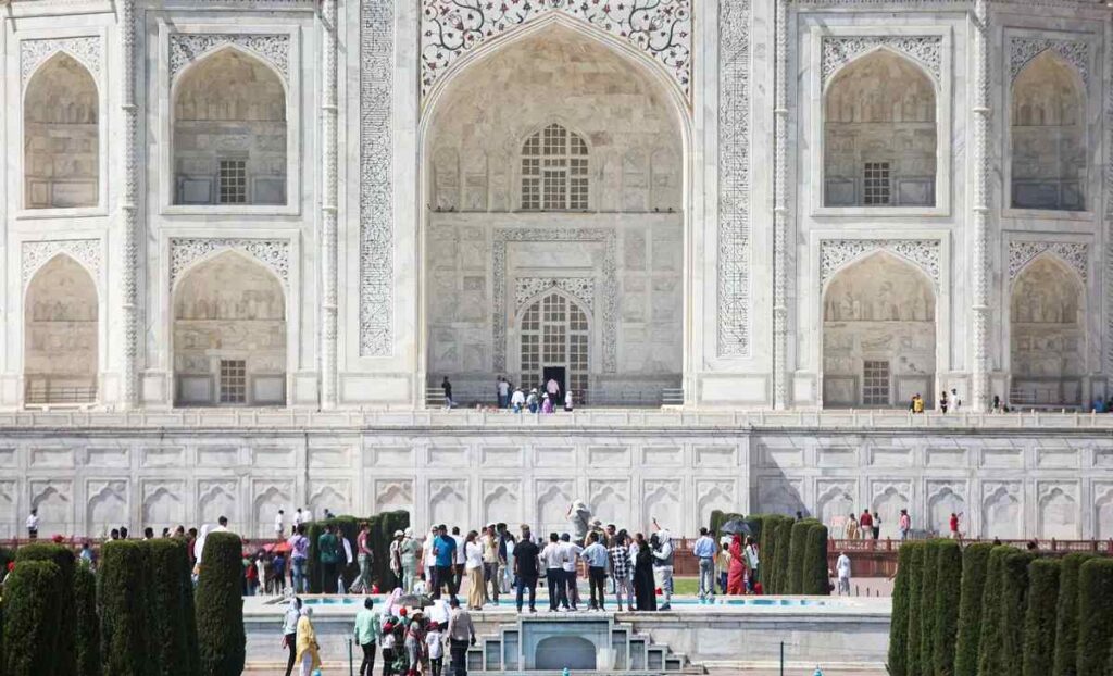 Architectural features of the Taj