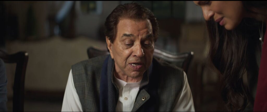 This film is based on **21 acts of patriotism**. It is being released worldwide by **Maddock Films**, and the trailer shared on YouTube is receiving immense love from audiences everywhere. You too should watch it, support it with your love, and обязательно go to cinemas on **1st January 2016** to watch the film and remember the sacrifices made for the nation.
