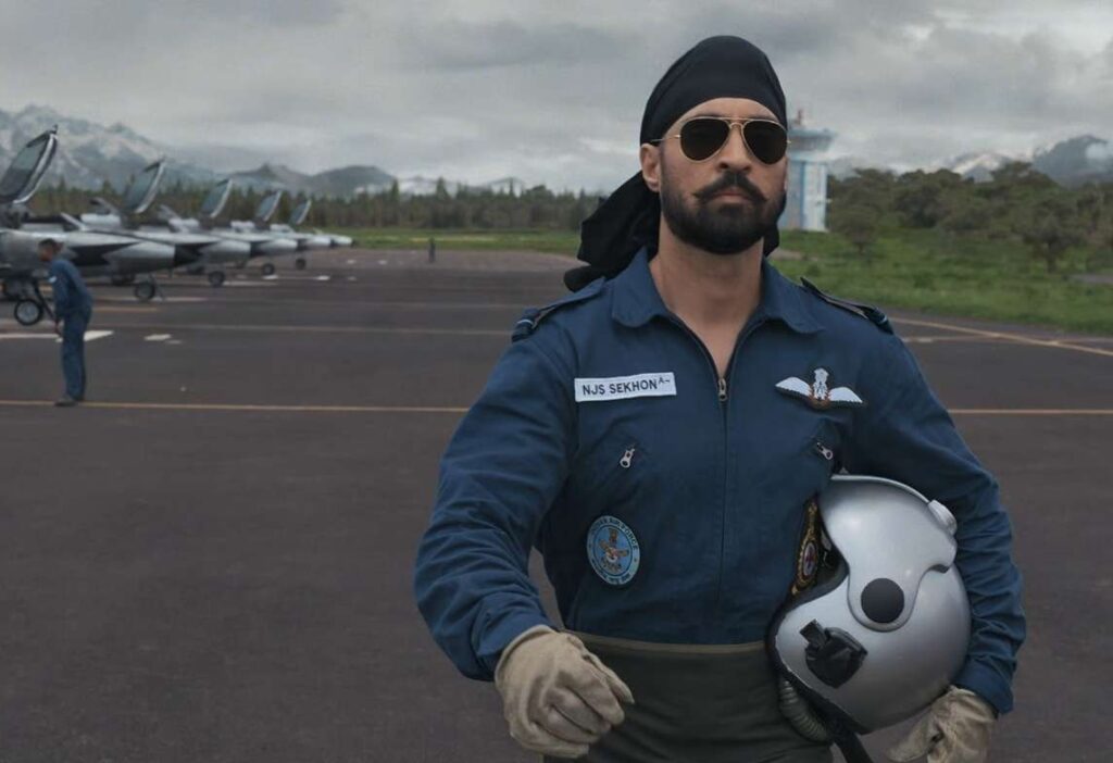 Border 2 ka besabri se intezaar kiya ja raha teaser aaj release ho chuka hai, aur fans ka excitement peak par hai. Anurag Singh ke direction mein bani is war drama mein Sunny Deol, Varun Dhawan, Diljit Dosanjh aur Ahan Shetty nazar aa rahe hain. Teaser ko YouTube par share karte hue T-Series ne likha, “Awaaz kahan tak jaani chahiye… is #VijayDiwas saal ke sabse awaited teaser ka jashn manaiye. #Border2 | 23 January 2026 ko cinemas mein. Jai Hind.”